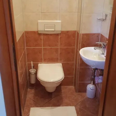 Apartment Maria With Swimming Pool *
