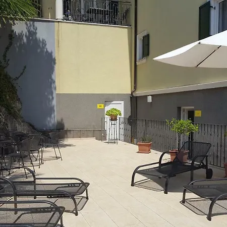 Maria With Swimming Pool Apartment